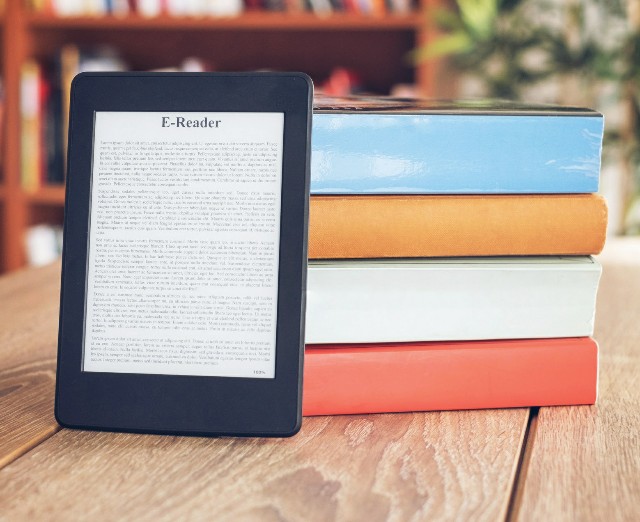 5 Aplikasi Android Untuk Membaca Buku Digital